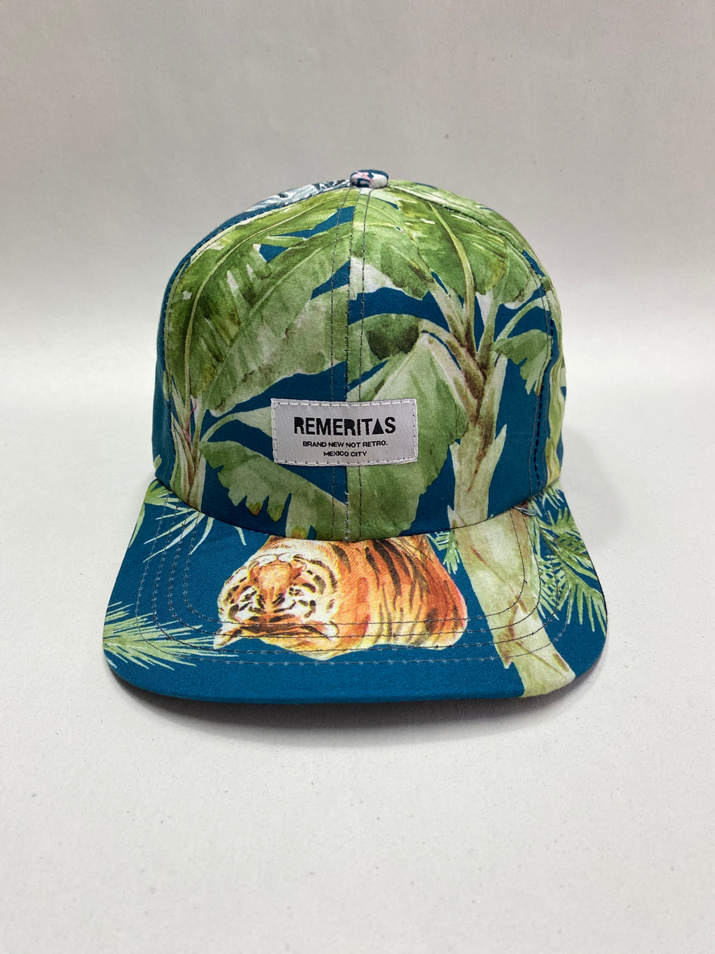 GORRA TIGRE VISERA PLANA 6