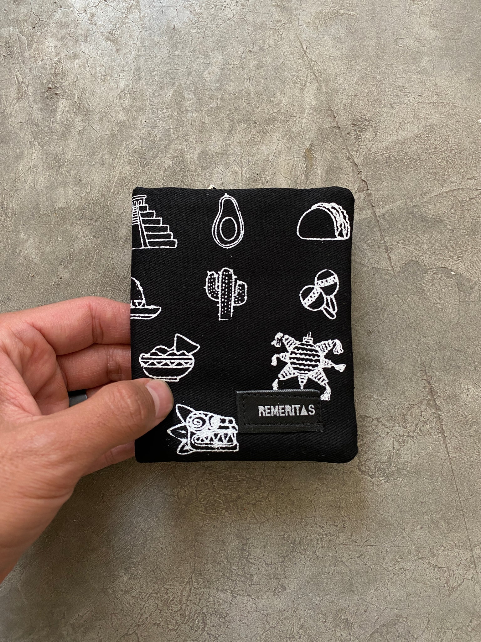 CARTERA BAZI ICONOS NEGRO