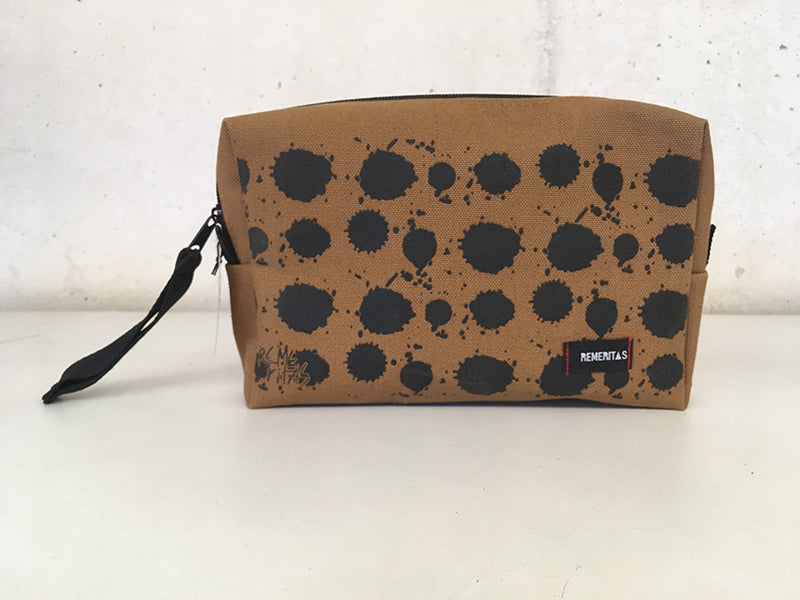 BOLSA DE VIAJE POUCH UNISEX CAMEL