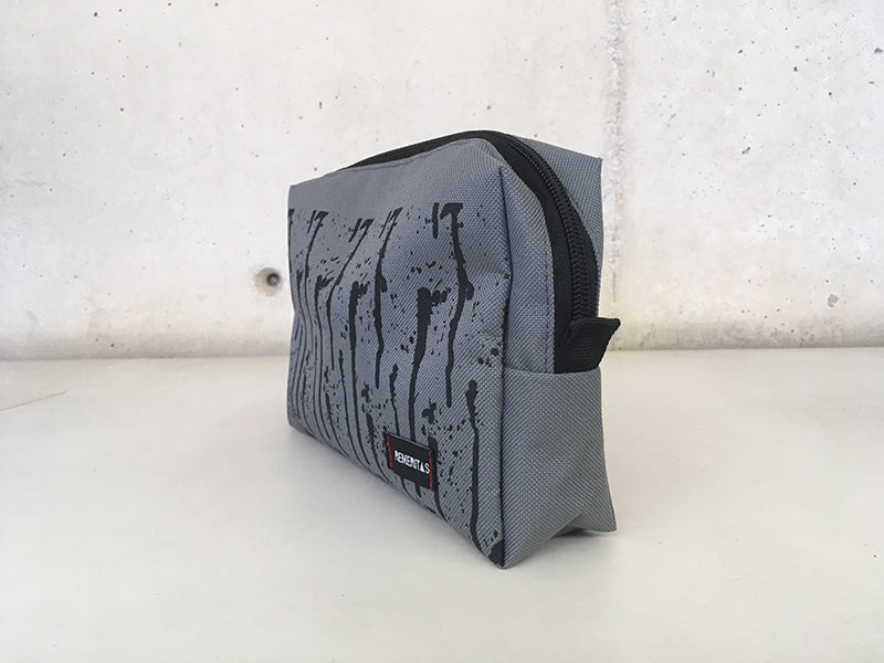 BOLSA DE VIAJE POUCH UNISEX GRIS