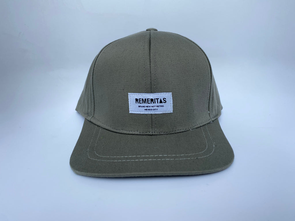 GORRA GRIS VISERA PLANA 6